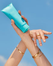 Load image into Gallery viewer, purifying face cleanser
